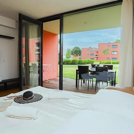 Apartment With Pool In 58150 Balatonlelle