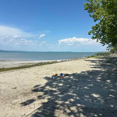 With Pool In 58150 Apartment Balatonlelle